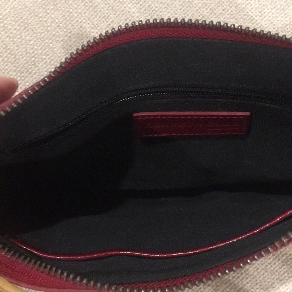 Kenneth Cole purse - Picture 8 of 9